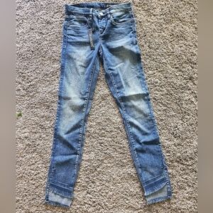 NWT! Blank NYC Intro Jeans! Blue Denim Suze 24